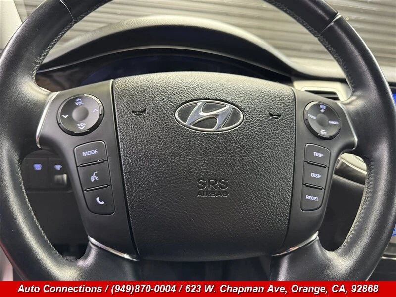 2013 Hyundai Genesis - Image 13 of 20