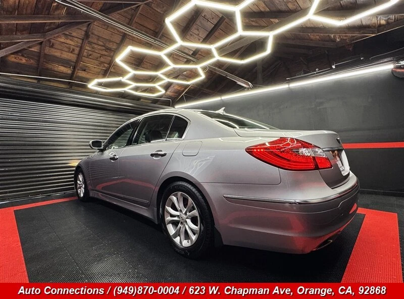 2013 Hyundai Genesis - Image 4 of 20