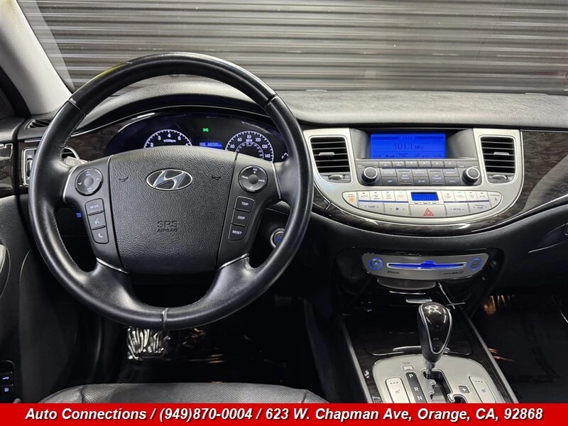 2013 Hyundai Genesis - Image 12 of 20