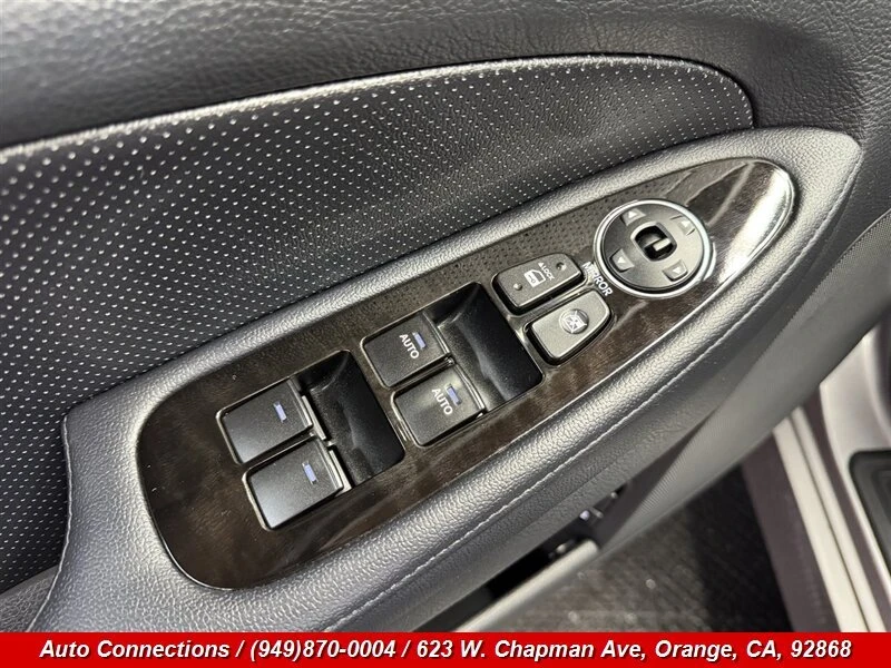2013 Hyundai Genesis - Image 20 of 20