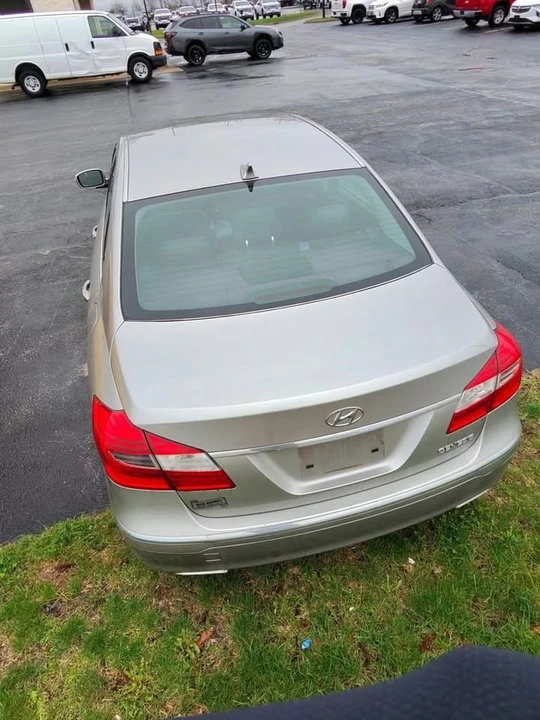 2013 Hyundai Genesis - Image 4 of 6