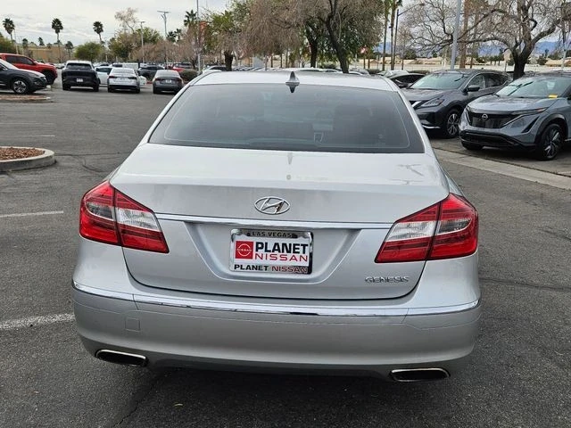 2013 Hyundai Genesis - Image 6 of 14