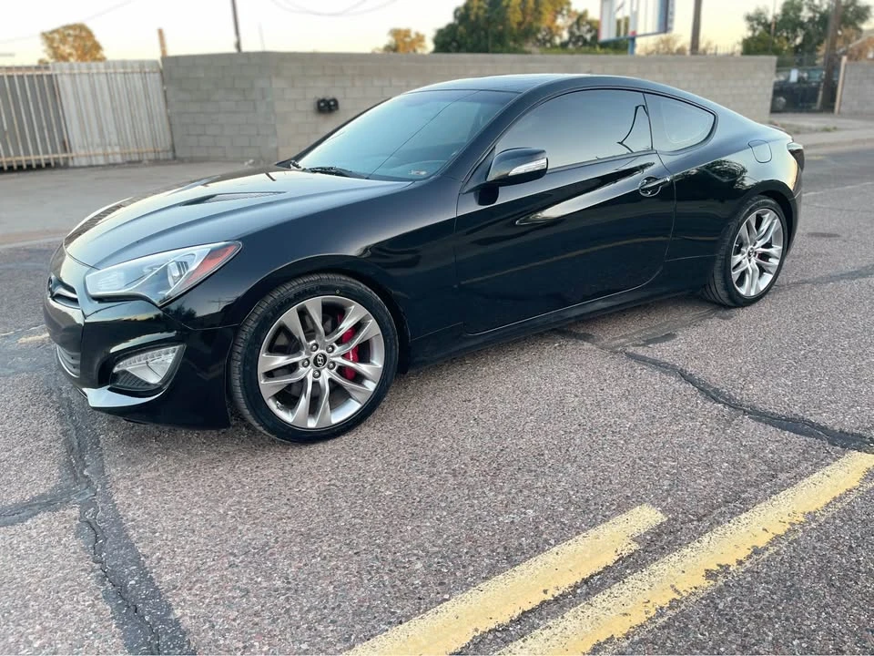 2013 Hyundai Genesis Coupe - Image 2 of 12
