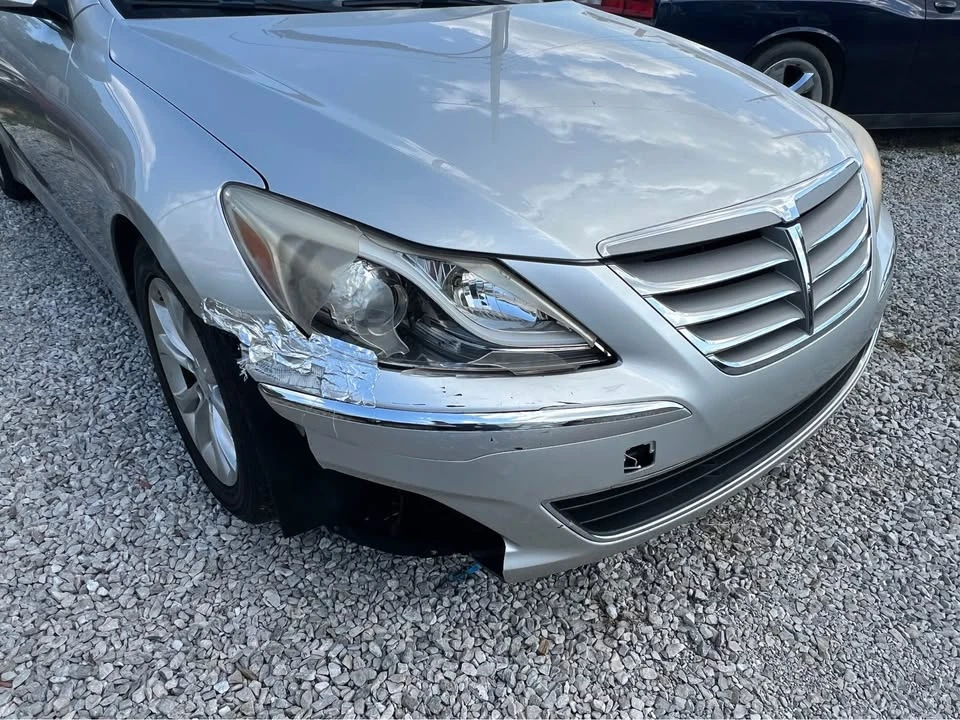 2013 Hyundai Genesis - Image 14 of 14