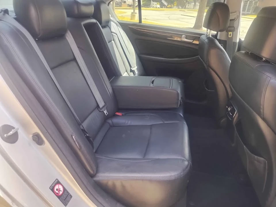 2013 Hyundai Genesis - Image 5 of 5