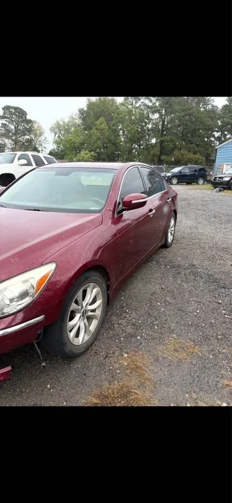 2013 Hyundai Genesis - Image 4 of 5