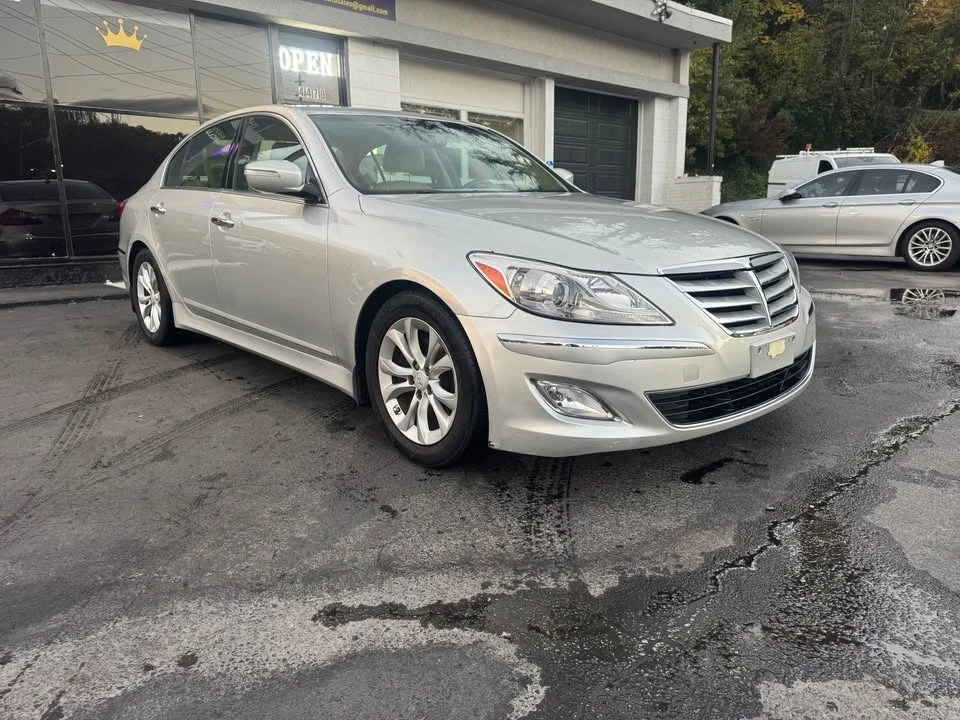 2013 Hyundai Genesis - Image 3 of 20