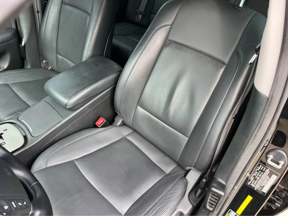 2013 Hyundai Genesis - Image 16 of 16