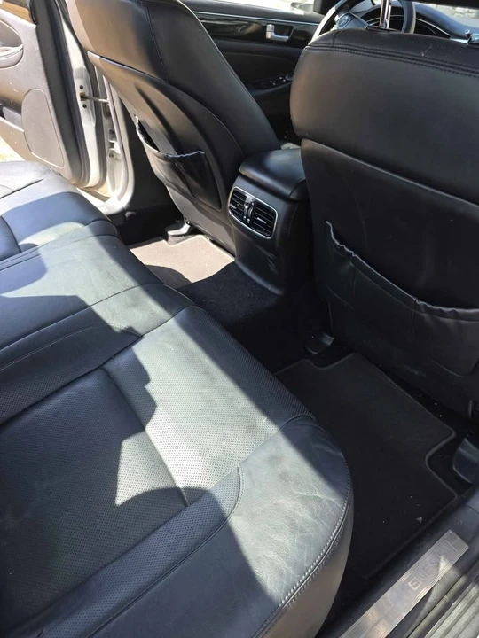 2013 Hyundai Genesis - Image 11 of 15