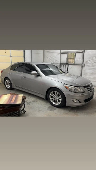 2013 Hyundai Genesis - Image 8 of 8