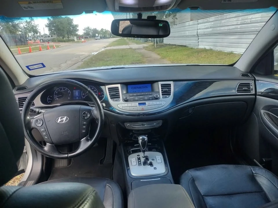 2013 Hyundai Genesis - Image 3 of 13