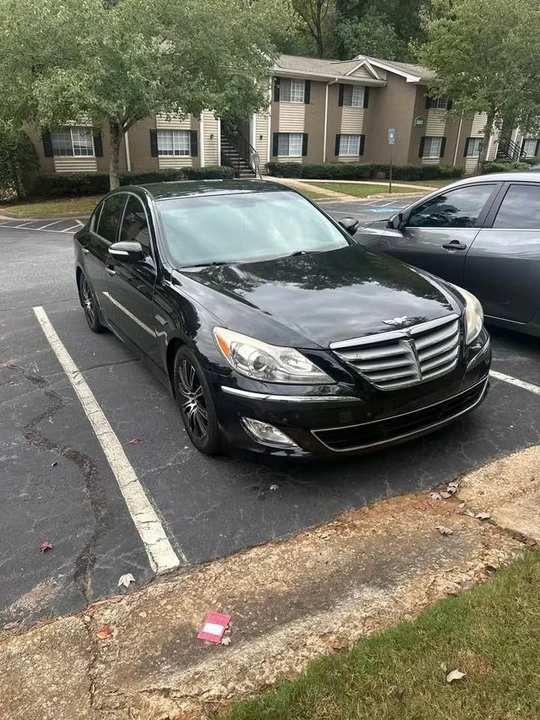 2013 Hyundai Genesis - Image 2 of 7