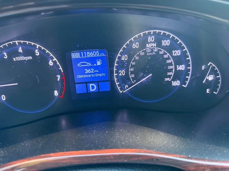 2013 Hyundai Genesis - Image 7 of 7