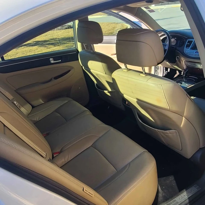 2013 Hyundai Genesis - Image 13 of 14