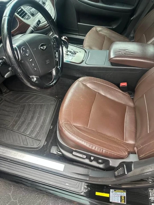 2013 Hyundai Genesis - Image 6 of 7