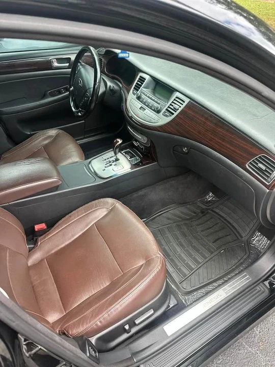 2013 Hyundai Genesis - Image 3 of 7