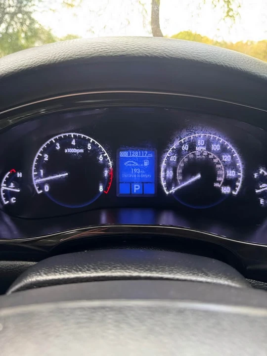 2013 Hyundai Genesis - Image 15 of 15