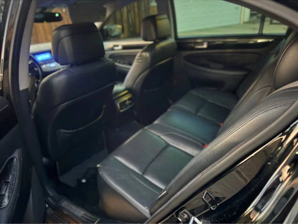 2013 Hyundai Genesis - Image 13 of 13