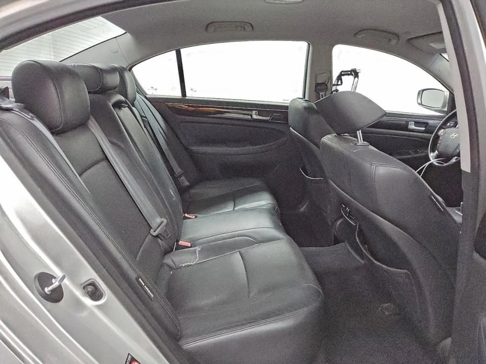 2013 Hyundai Genesis - Image 3 of 16