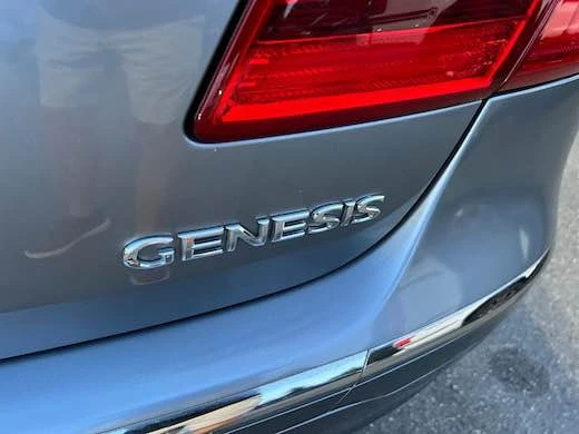 2013 Hyundai Genesis - Image 7 of 14
