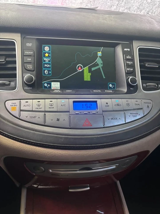 2013 Hyundai Genesis - Image 12 of 12