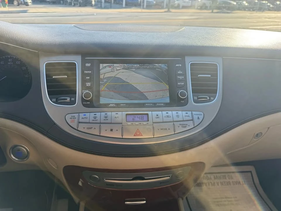 2013 Hyundai Genesis - Image 10 of 17