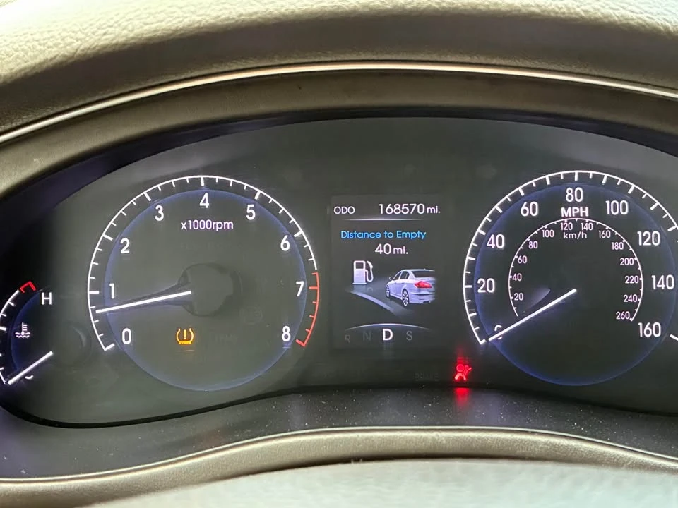 2013 Hyundai Genesis - Image 12 of 12