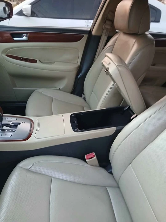 2013 Hyundai Genesis - Image 4 of 7