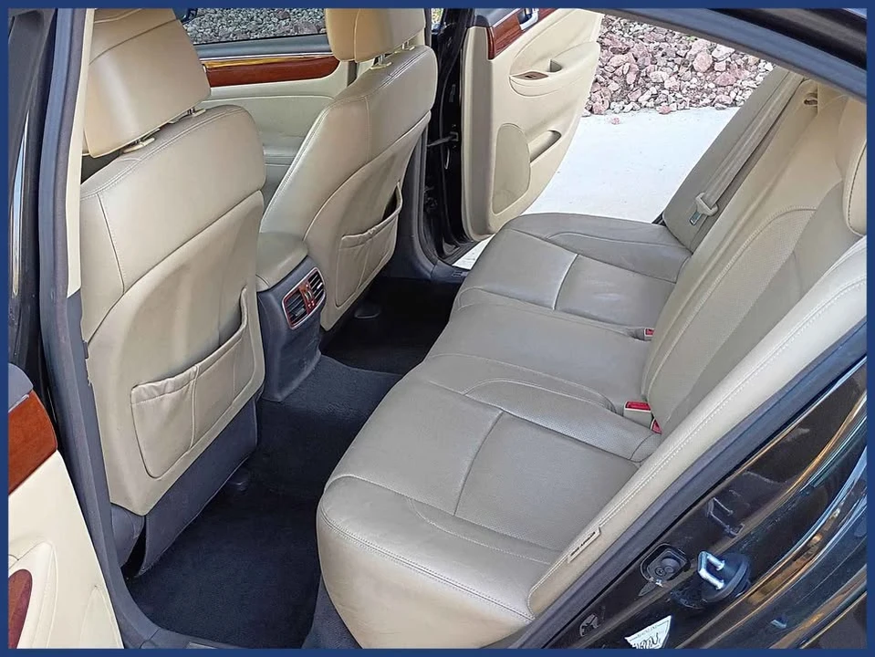 2013 Hyundai Genesis - Image 7 of 11