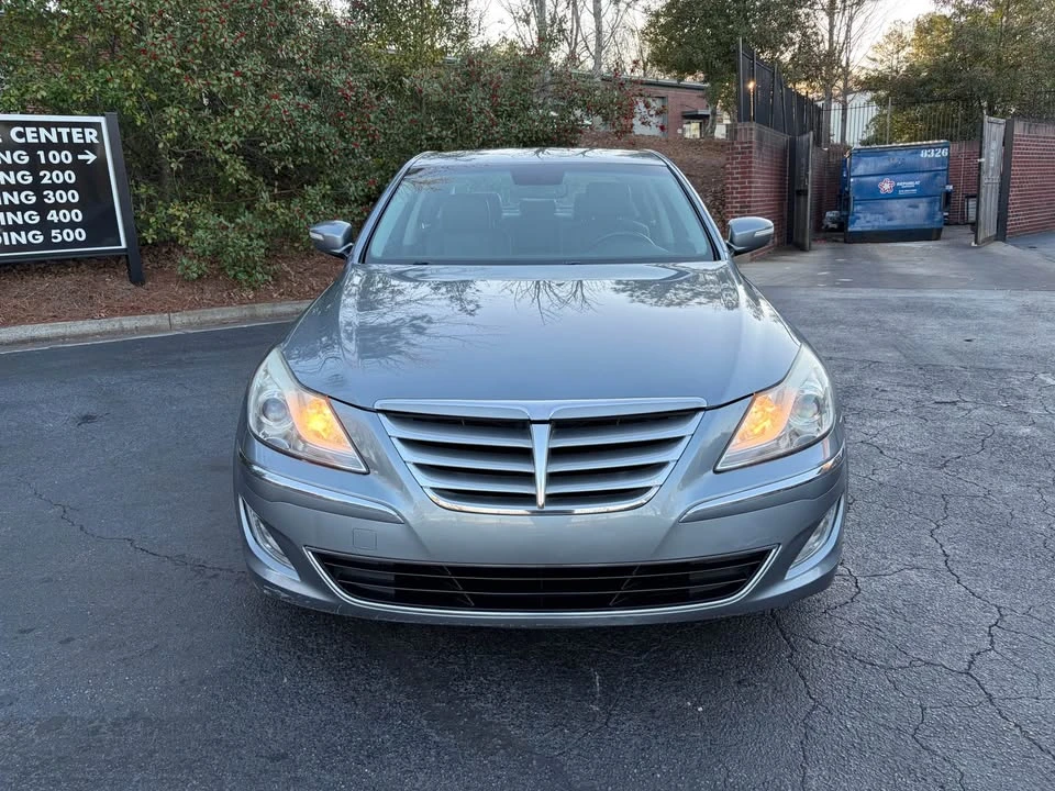 2013 Hyundai Genesis - Image 4 of 18