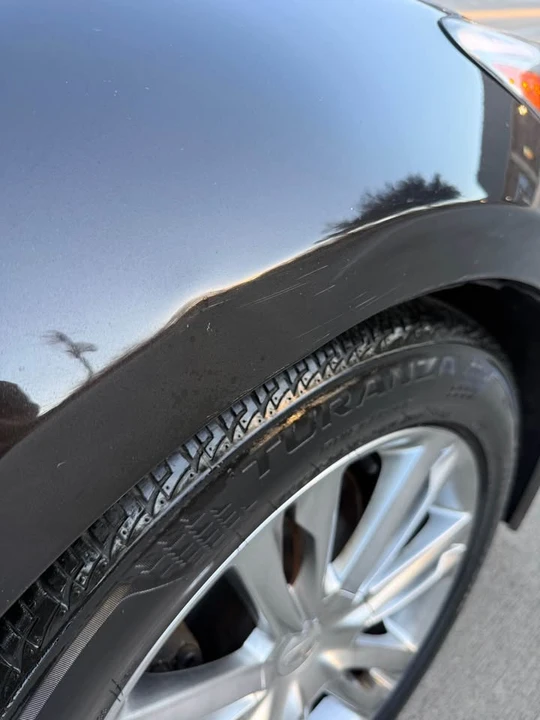 2013 Hyundai Genesis - Image 17 of 17