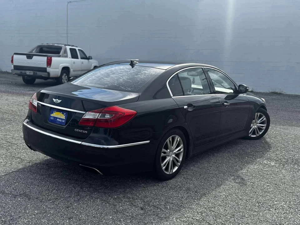 2013 Hyundai Genesis - Image 5 of 14