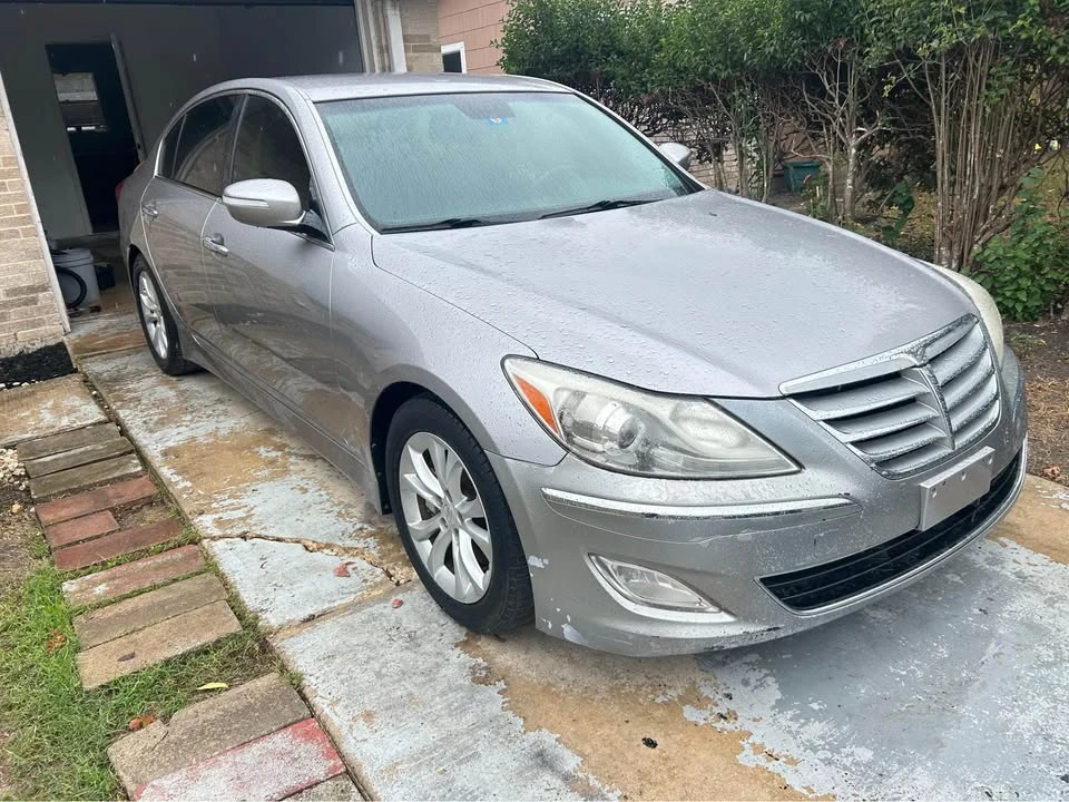 2013 Hyundai Genesis - Image 8 of 9