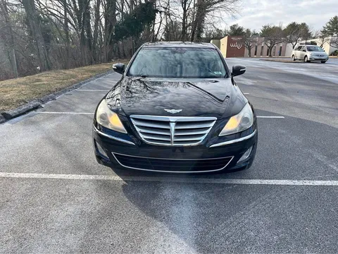 2013 Hyundai Genesis 3.8 Sedan