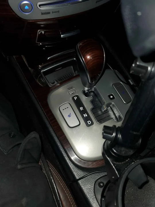 2013 Hyundai Genesis - Image 10 of 17