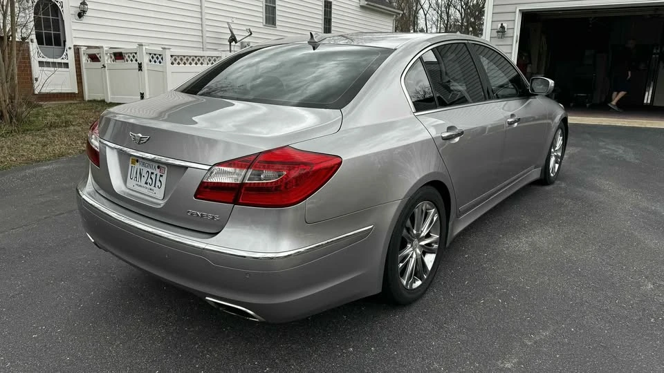 2013 Hyundai Genesis - Image 3 of 19