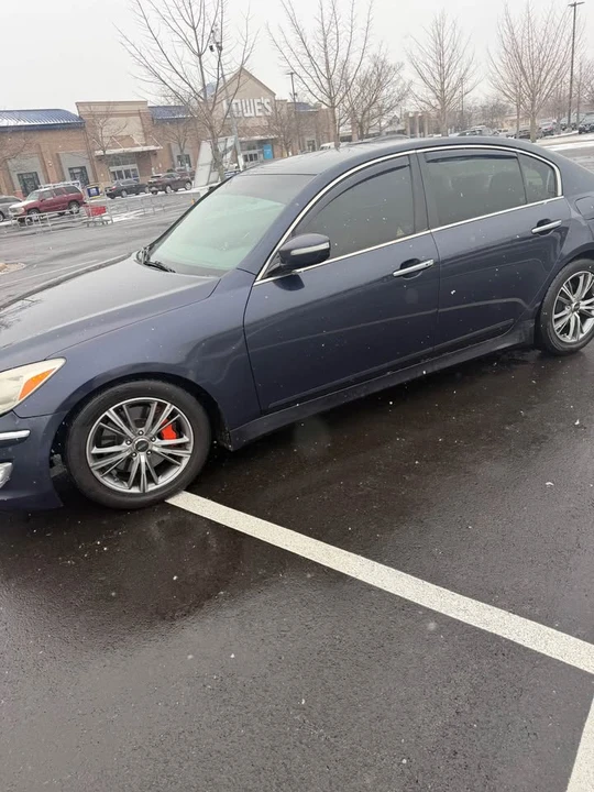2013 Hyundai Genesis - Image 7 of 7