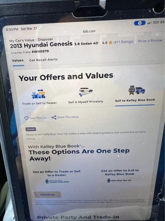 2013 Hyundai Genesis - Image 19 of 20