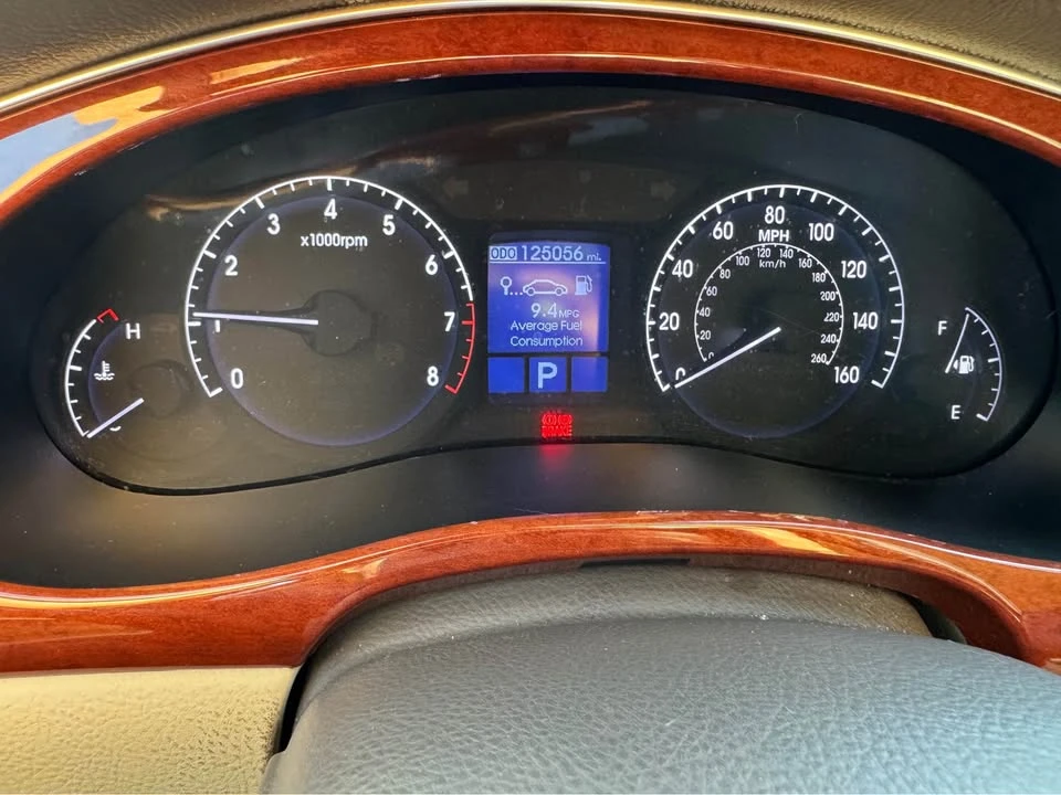 2013 Hyundai Genesis - Image 18 of 20