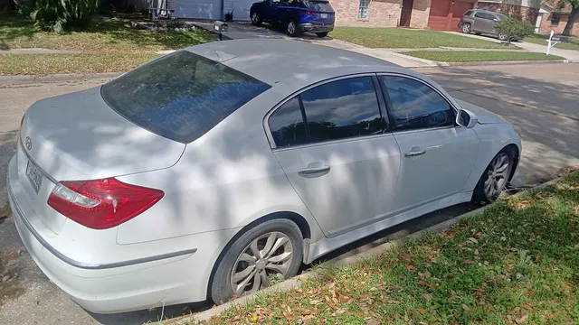 2013 Hyundai Genesis 3.8 Sedan