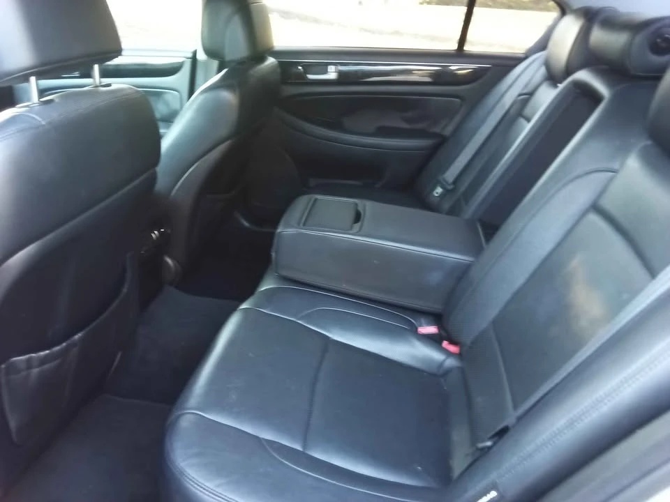 2013 Hyundai Genesis - Image 7 of 18