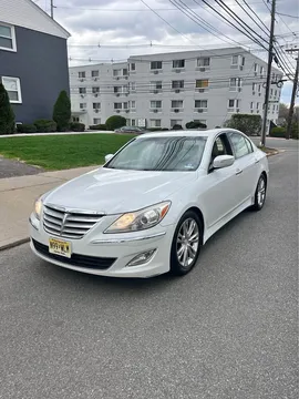 2013 Hyundai Genesis 3.8 Sedan