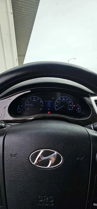 2013 Hyundai Genesis - Image 3 of 5