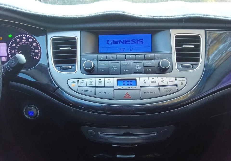 2013 Hyundai Genesis - Image 18 of 18