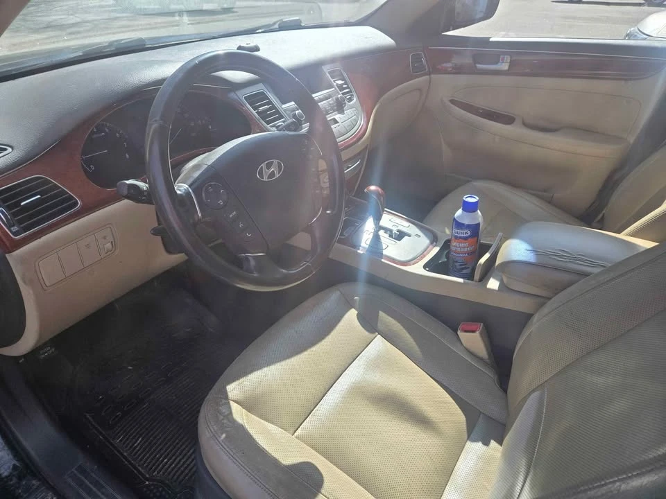 2013 Hyundai Genesis - Image 8 of 9