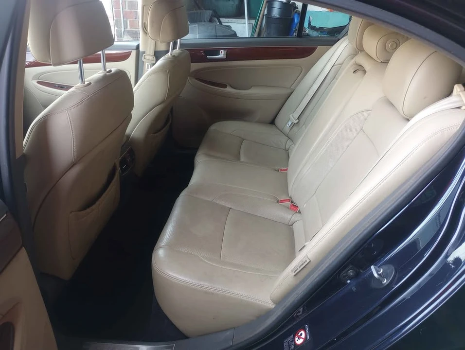 2013 Hyundai Genesis - Image 15 of 15