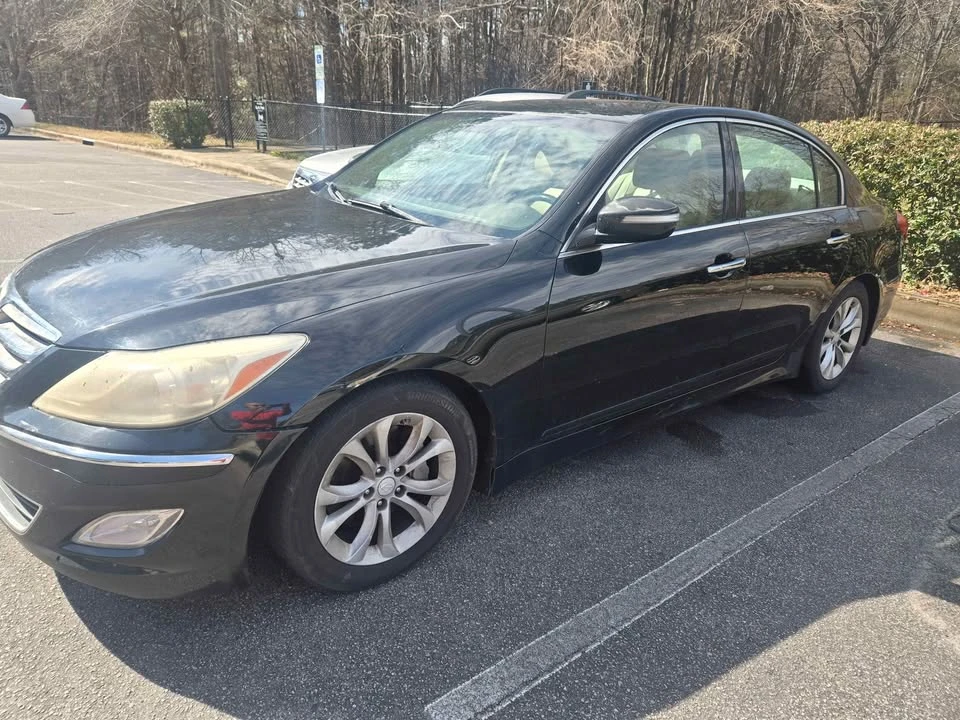 2013 Hyundai Genesis - Image 3 of 9