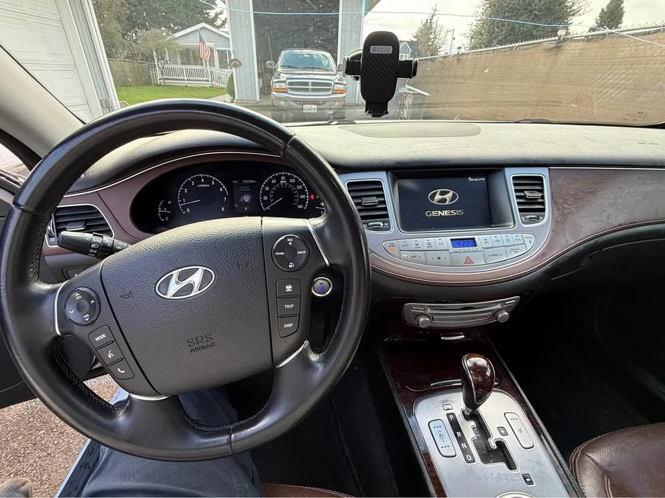 2013 Hyundai Genesis - Image 9 of 9