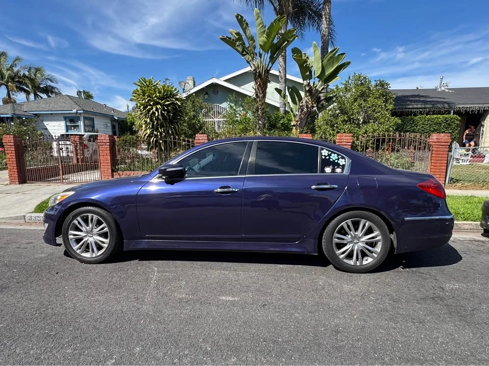 2013 Hyundai Genesis - Image 6 of 7