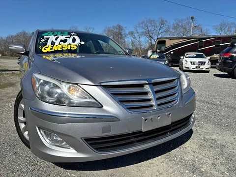 2013 Hyundai Genesis 3.8 Sedan